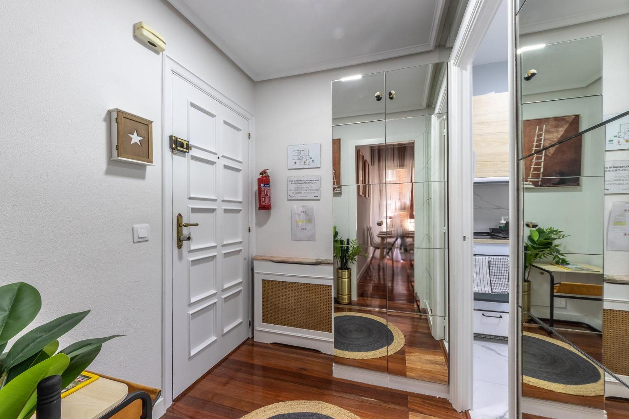 Appartement Lovely And Calm - Good Location In The Center Of